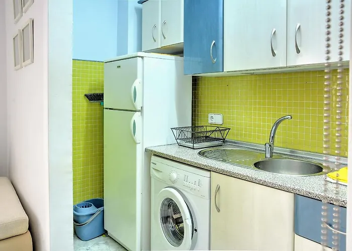 Dos En San Bernardo Appartement Sevilla